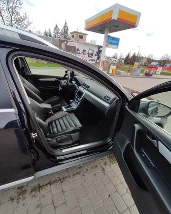 Volkswagen Passat cena 51900 przebieg: 245000, rok produkcji 2014 z Ełk małe 191